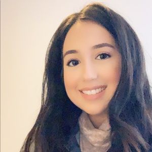 Meet your Posher, Andrea